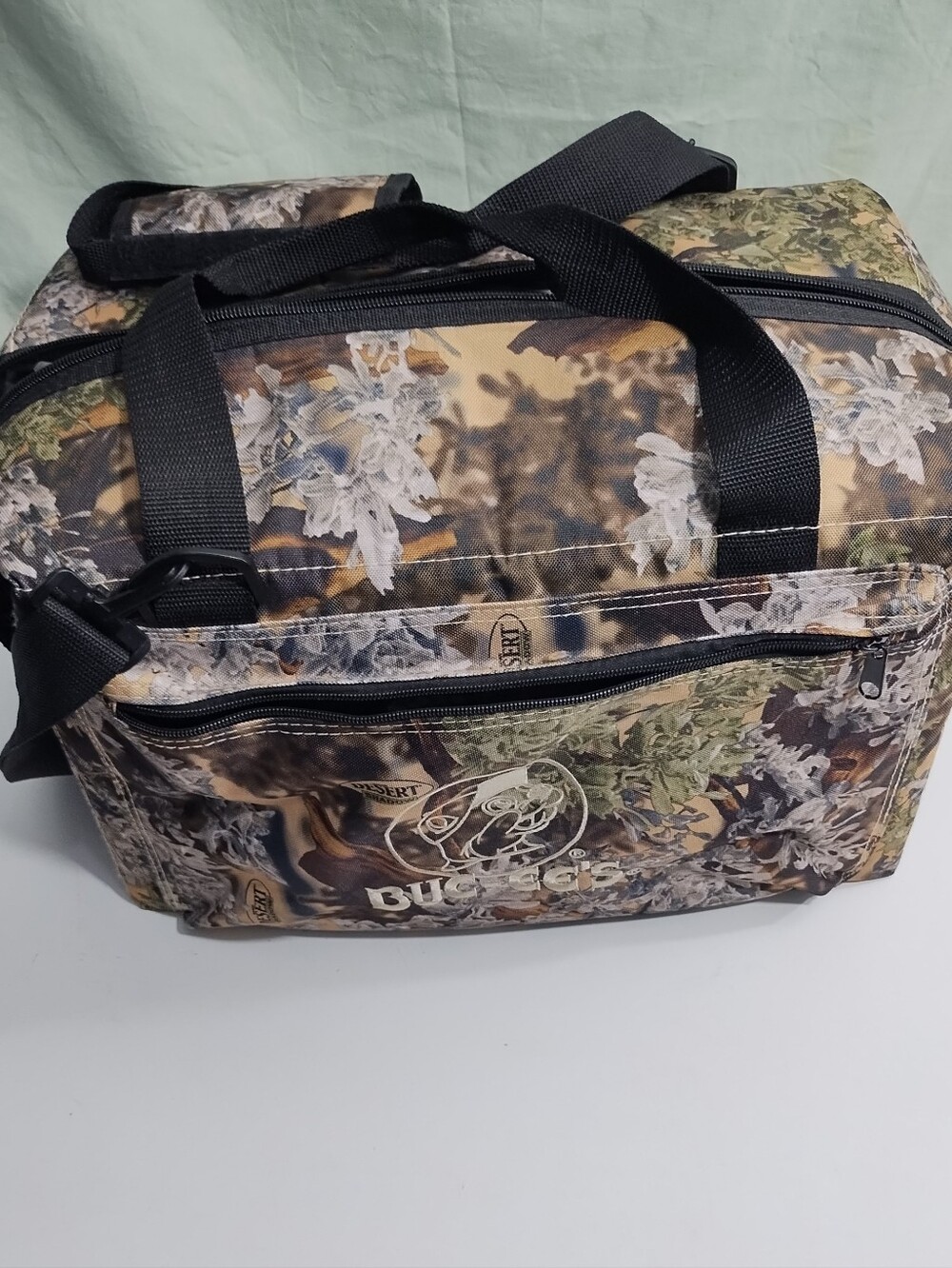 Buc-ees Texas Travel Cooler Bag /24 CANS Bucees Embroidered On Kings Camo Canvas
